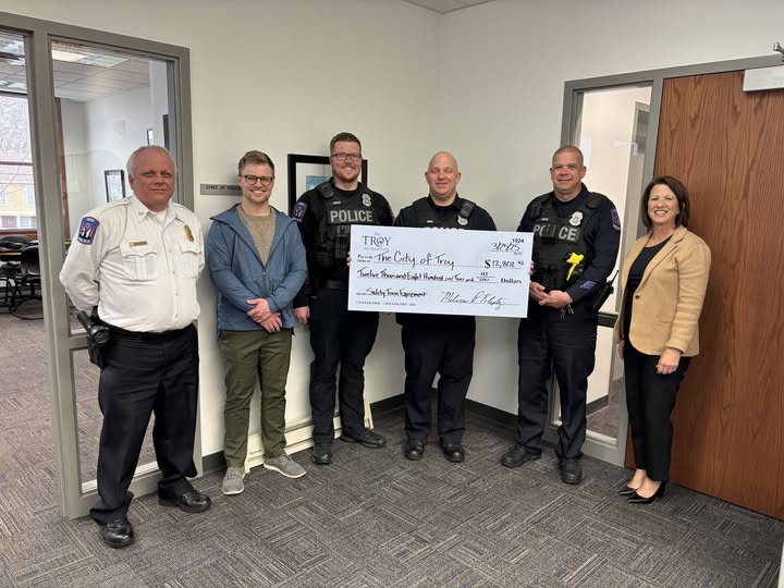 SROs receive grant